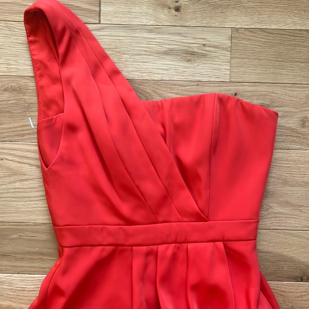 BCBGMaxAzria Vibrant Red one shoulder formal Dress - Picture 6 of 10